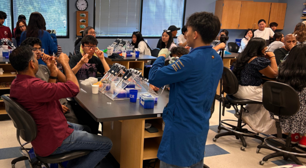 Dynamic Genome Project strawberry DNA extraction demonstration