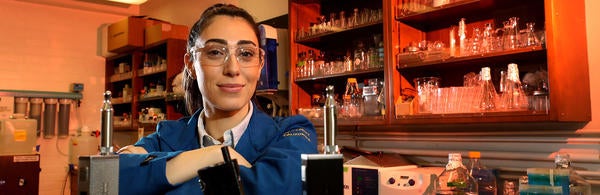 Graduate Student Careen Khachatoorian, Talbot Lab, vaping, (c) UCR / Stan Lim