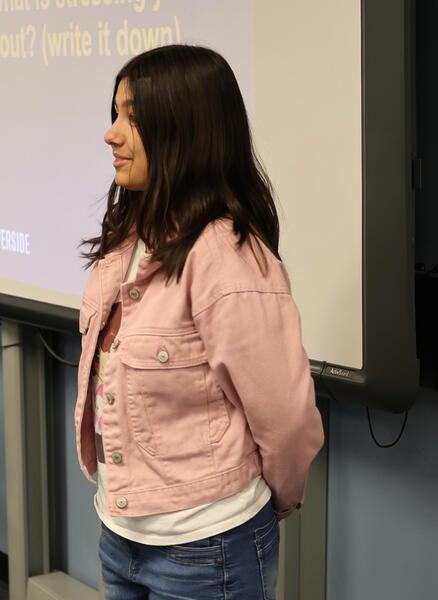 CNAS Learning Communities Student Aide In Classroom