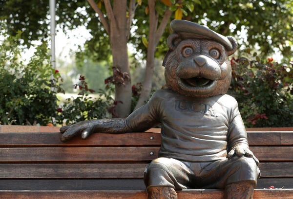 Scotty Bench Statue