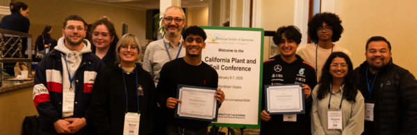 UC Riverside students and faculty at conference