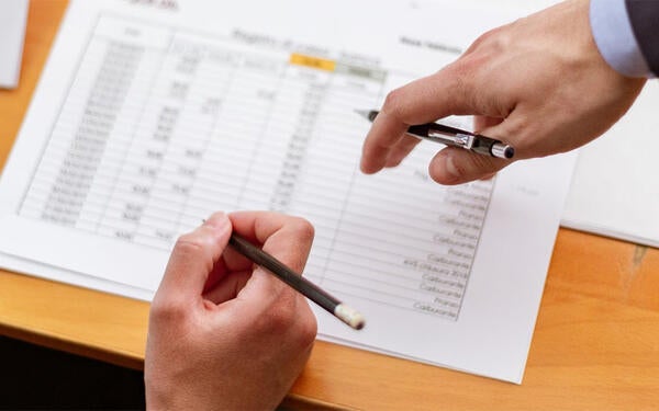 Undergraduate Majors Statistics Hands with Spreadsheet