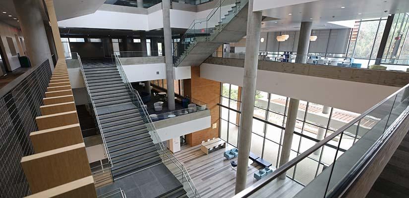 Multidisciplinary Research Building on campus (c) UCR / Stan Lim 2019