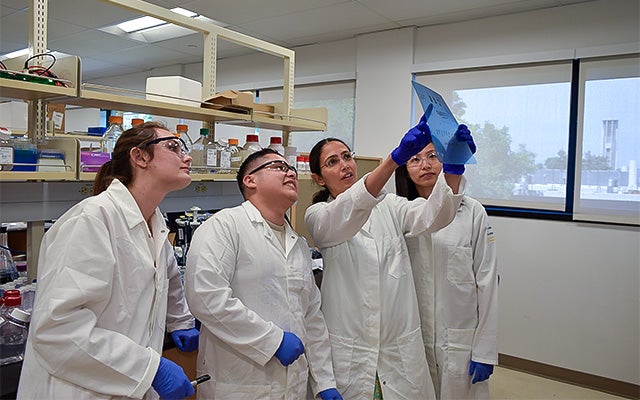 Undergraduate Majors Biochemistry Students in Labcoats