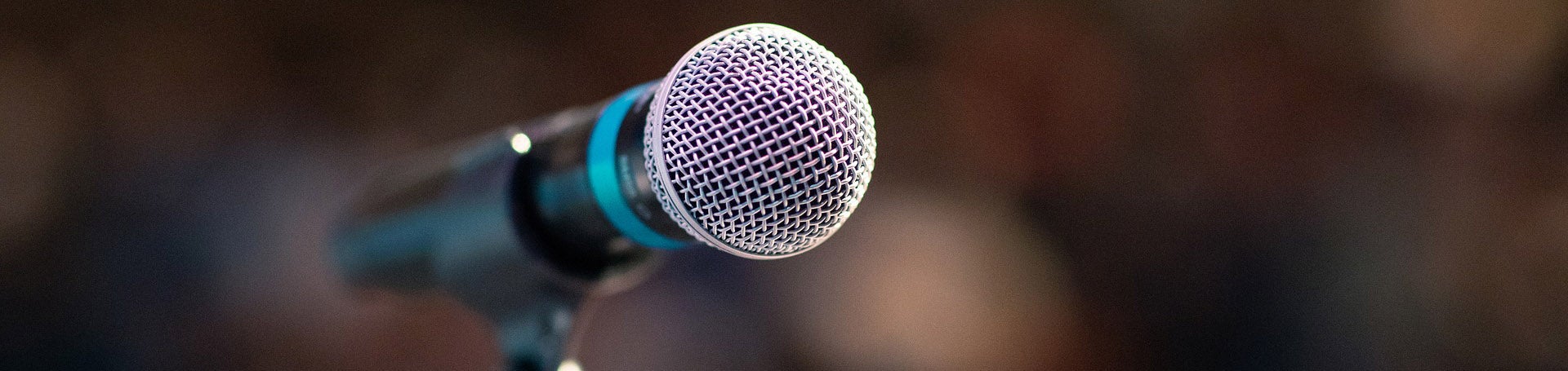 Microphone close-up, source: pixabay.com